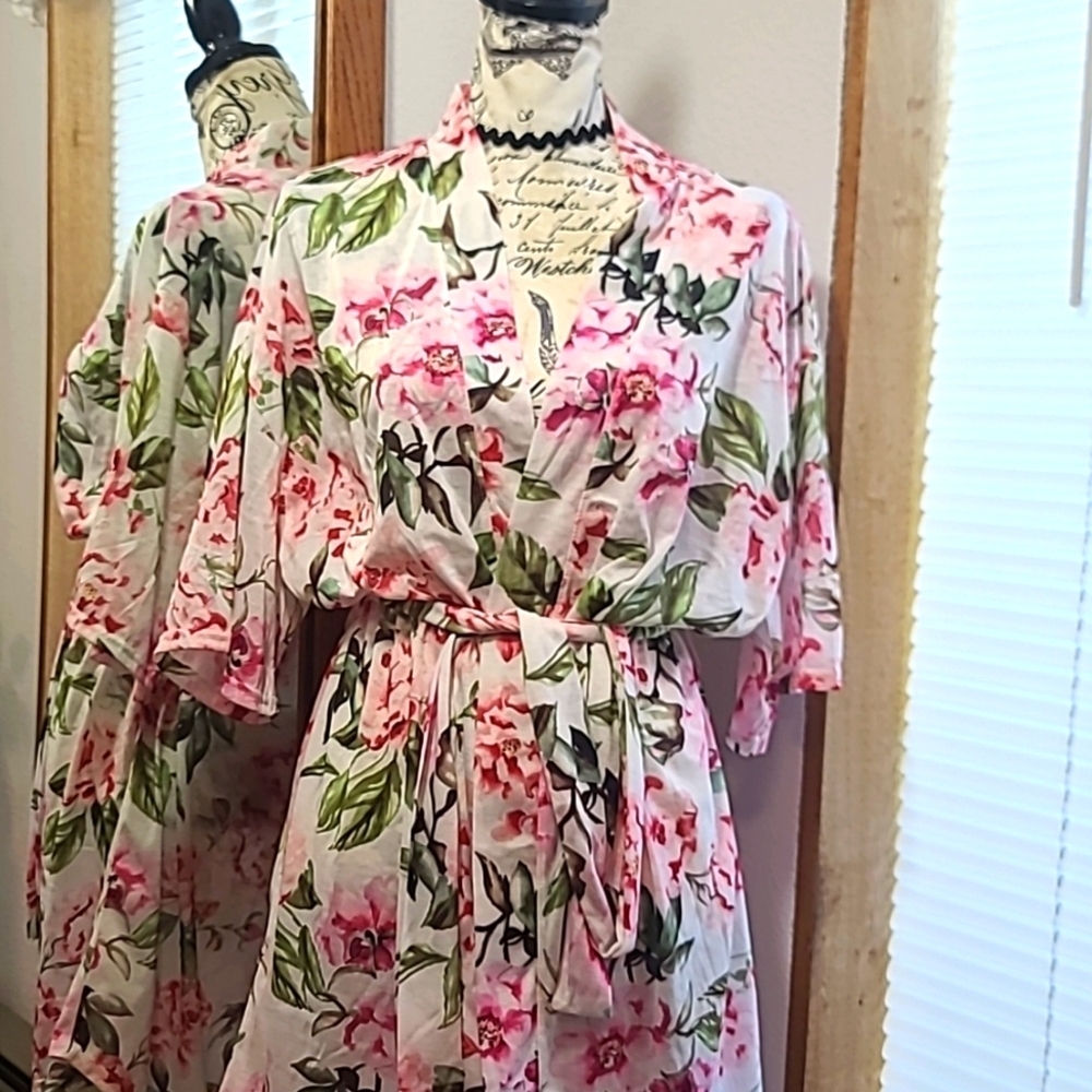 Mumu floral poly knit tie waist robe - Picture 2 of 8